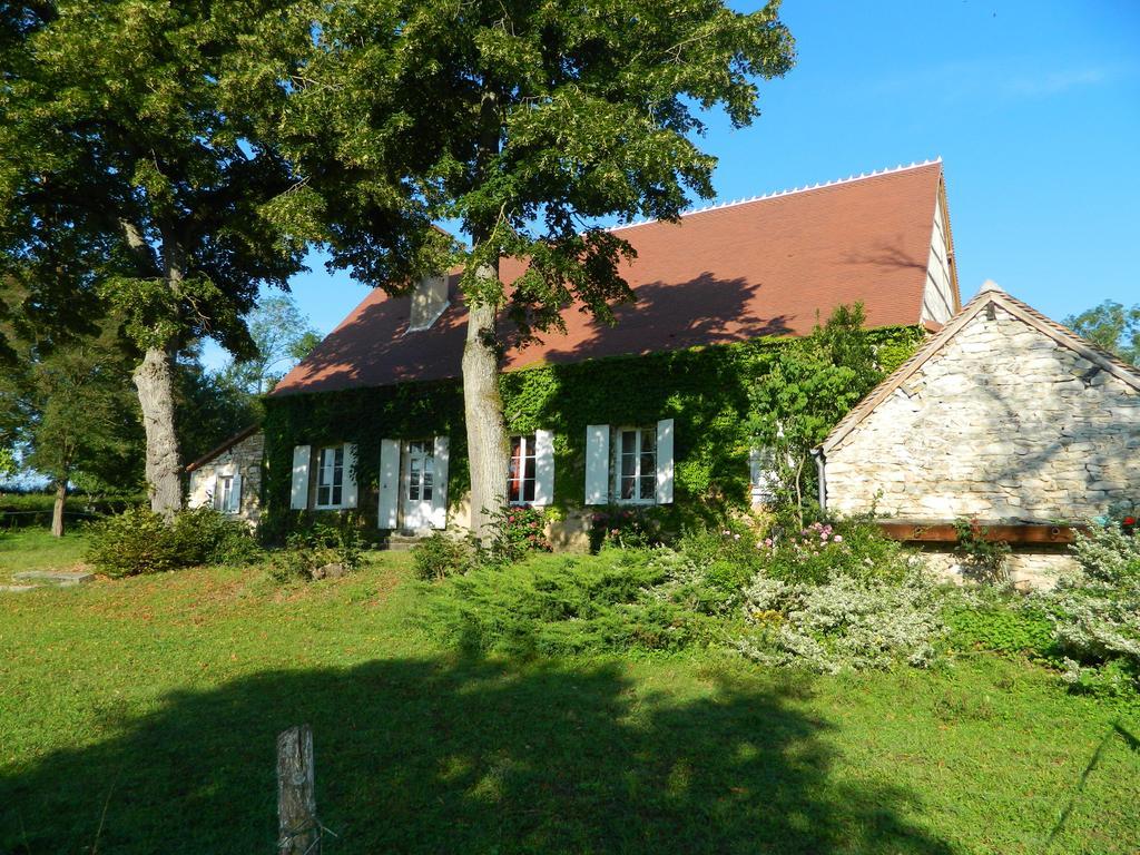 Meubles De Tourisme La Reserve Saint-Pierre-les-Bois Exterior foto